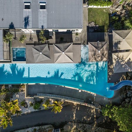 Tasman Holiday Parks - Waihi Beach Extérieur photo Aerial view of the pool